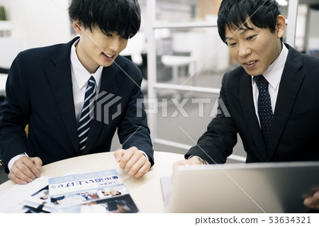 High school student studying 53634321