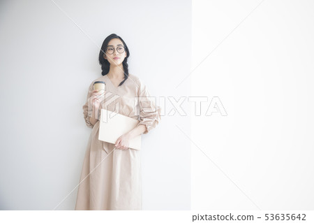 小姐·喝咖啡休息時間 53635642