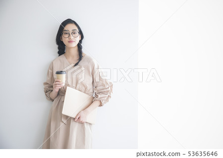 Young lady · Coffee Break 53635646