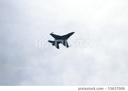 低空飛行 雜技 特技飛行 53637006