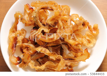 烤扇貝串。 53644433