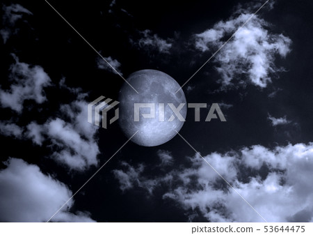 The moon in the night sky 53644475