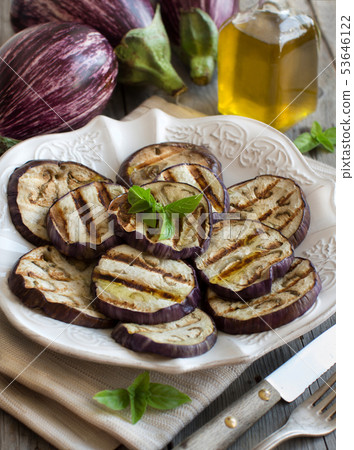 Grilled eggplants Grilled eggplants 53646122