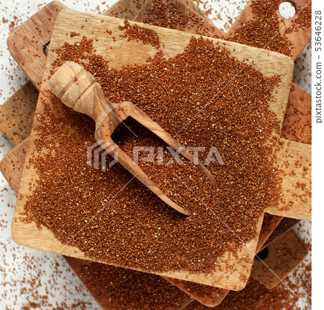 Raw teff grain 53646228