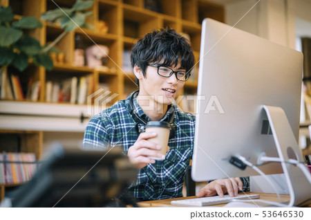 Creative office businessman shooting cooperation: Studio Roaster Creative office businessman shooting cooperation: Studio Roaster 53646530