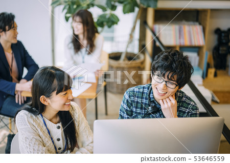 Creative office meeting photography cooperation: Studio Roaster 53646559
