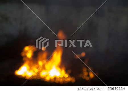 燃燒中的火光 53650634