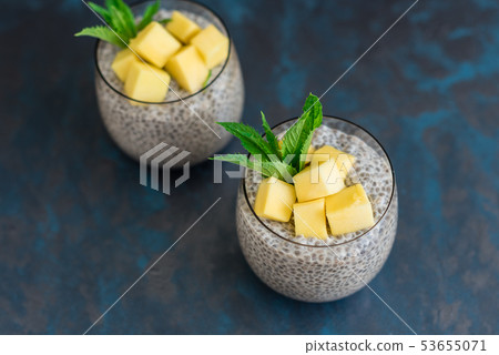 Beautiful and tasty dessert with mango 53655071