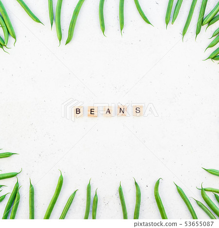 Top view of fresh green beans background 53655087