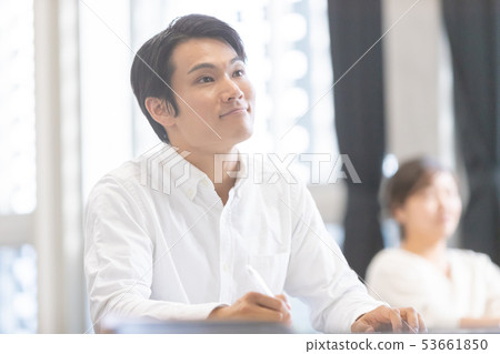 研討會 男人 男 53661850