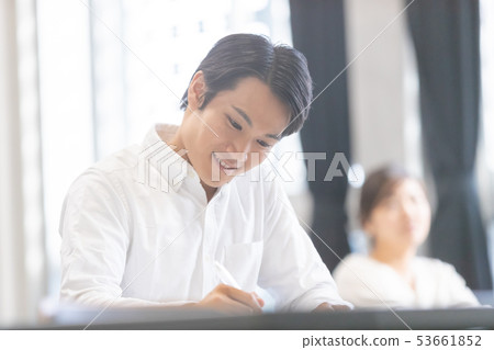 男人 男 男性 53661852