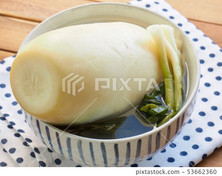 Korean food Dongchimi, water-free kimchi 53662360