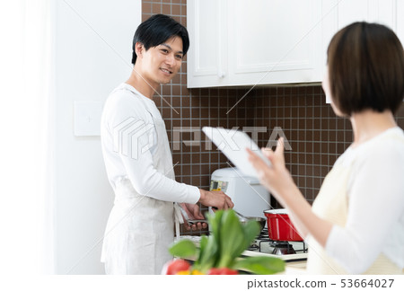 Couple with a couple 53664027