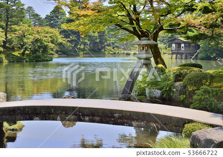 Kenrokuen Garden Lantern Rainbow Bridge Uchihashi Akira 53666722