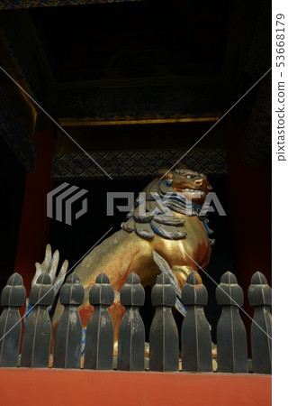 Nikko Toshogu神社前門Shiba Inu Nikko Toshogu神社前門Shiba Inu 53668179