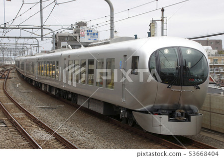Take the Seibu Ikebukuro Line, limited express Chichibu (Series 001) 53668404