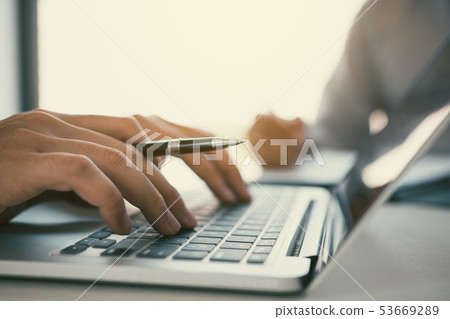 Managers are using fingers to typing personal Managers are using fingers to typing personal 53669289