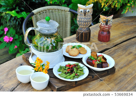 Afternoon tea, snacks, beans 53669834