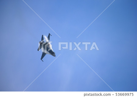 低空飛行 雜技 特技飛行 53669975