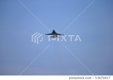 低空飛行 雜技 特技飛行 53670027