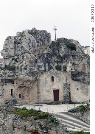 聖瑪麗亞德伊德里斯洞穴教會馬泰拉意大利 聖瑪麗亞德伊德里斯洞穴教會馬泰拉意大利 53670319