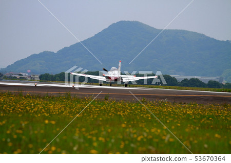 takeoff preparation, base, airport 53670364