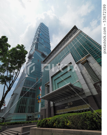 台北101台灣低角度視圖/台北101，台灣 53672399