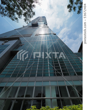 Taipei 101 Taiwan Low Angle View / Taipei 101, Taiwan 53672404