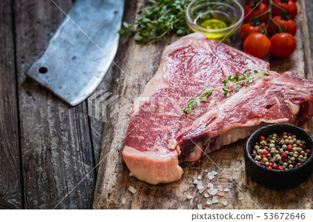 Raw T-bone Steak 53672646