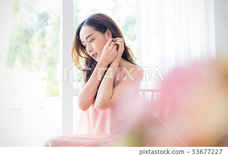 Women beauty Women beauty 53677227