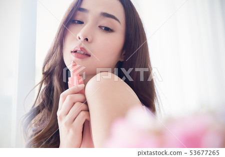 Women beauty Women beauty 53677265