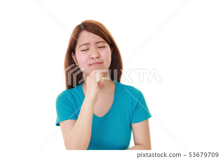 有思想的女人 53679709