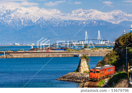 Toyama, Himi Line and Tateyama Mountain Range, Shinjo Ohashi 53679796