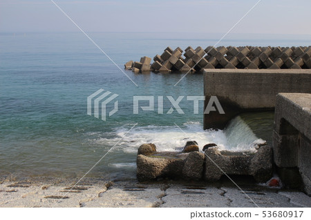 Toyama Bay in the early morning Izen town in Toyama prefecture in June Toyama Bay in the early morning Izen town in Toyama prefecture in June 53680917