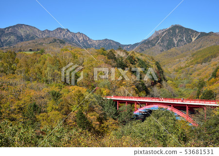 Higashiizawa Ohashi of autumn leaves 53681531
