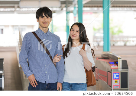 夫婦檢票口射擊合作“京王電鐵有限公司” 夫婦檢票口射擊合作“京王電鐵有限公司” 53684566