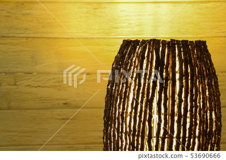 燈罩由樹枝製成 53690666