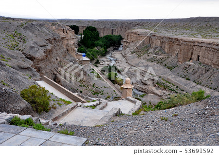 Buddhist caves carved on the cliffs of the Yulin River 53691592