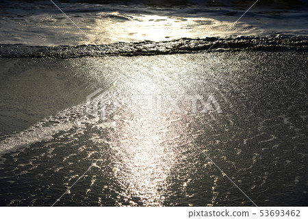 (Chiba Prefecture / Isumi City / Ohara Beach) [Near view of the beach] 53693462