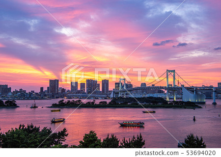 Odaiba Rainbow Bridge Sunset 53694020
