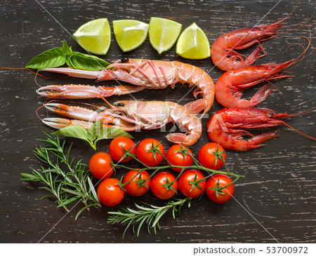 Raw langoustines and shrimps with vegetables Raw langoustines and shrimps with vegetables 53700972