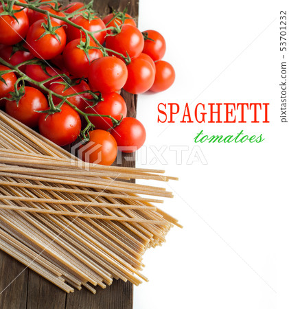 Spaghetti and tomatoes Spaghetti and tomatoes 53701232