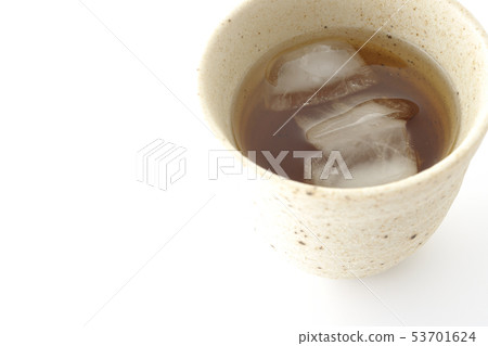 Cold tea 53701624