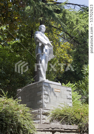 Monument to Lenin in Lazarevskoye, Sochi Monument to Lenin in Lazarevskoye, Sochi 53702623
