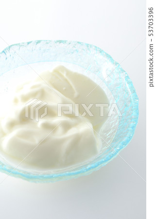 Yogurt Yogurt 53703396