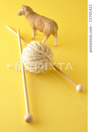 Hand-knitting Hand-knitting 53705421
