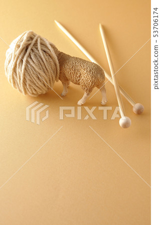 Hide the head and hide ass Hide the head and hide ass 53706174