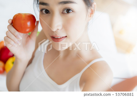 Female healthy Female healthy 53706881