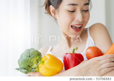 Female healthy 53706883