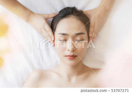 Woman Este Resort Woman Este Resort 53707271